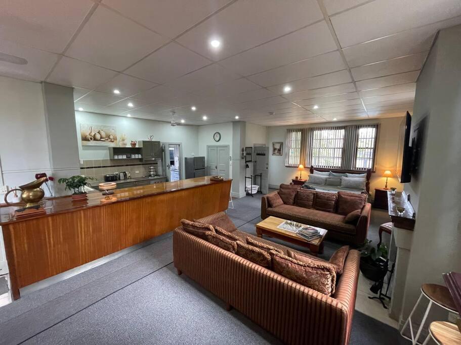 Post Office Boutique Accommodation هات هيد المظهر الخارجي الصورة