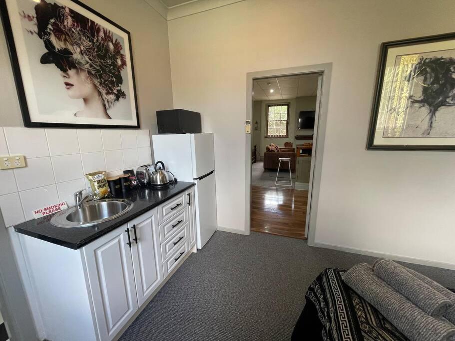 Post Office Boutique Accommodation هات هيد المظهر الخارجي الصورة