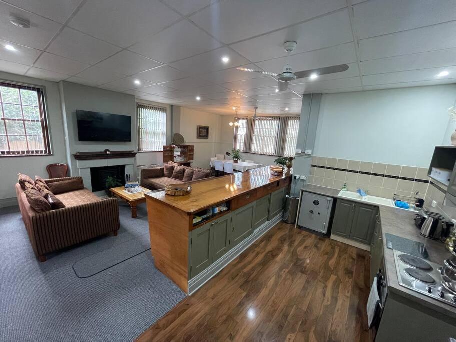 Post Office Boutique Accommodation هات هيد المظهر الخارجي الصورة