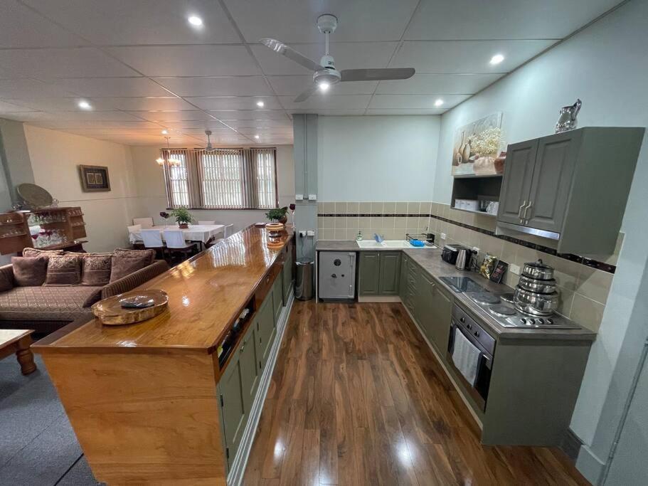 Post Office Boutique Accommodation هات هيد المظهر الخارجي الصورة