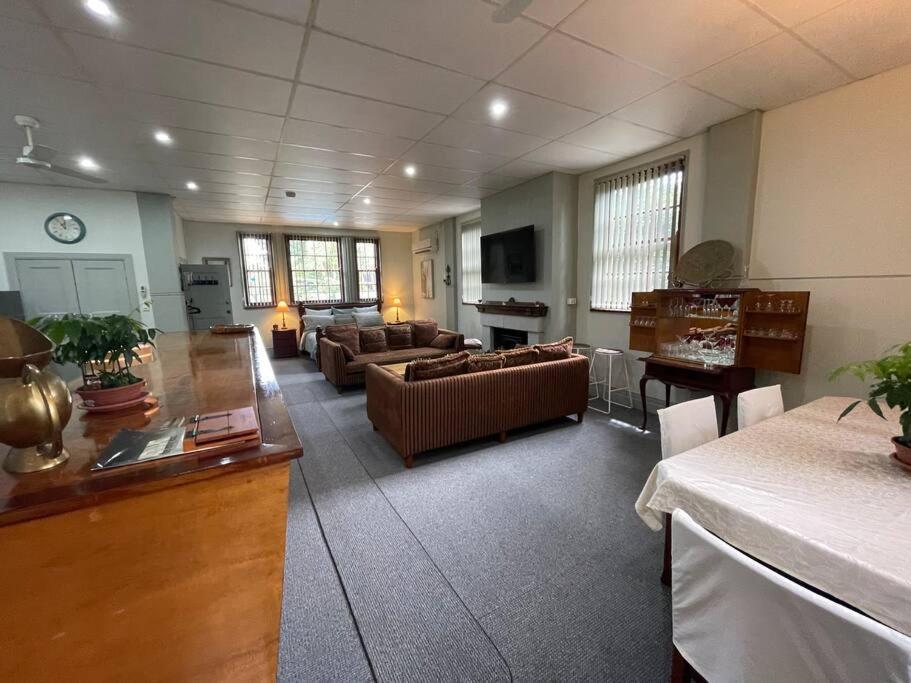 Post Office Boutique Accommodation هات هيد المظهر الخارجي الصورة